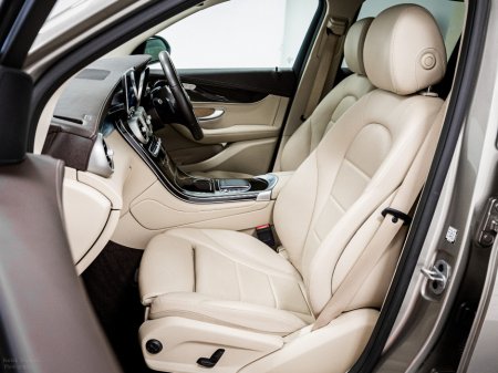 2021 Mercedes-Benz GLC - photo 5