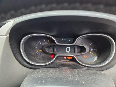 2017 Nissan NV300 - photo 10
