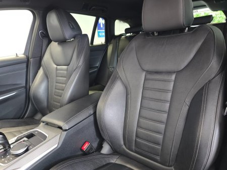 2022 BMW 3-Series - photo 9