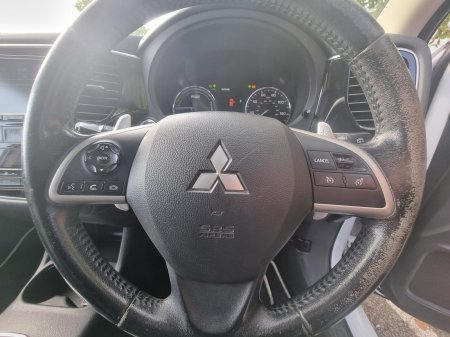 2015 Mitsubishi Outlander - photo 26