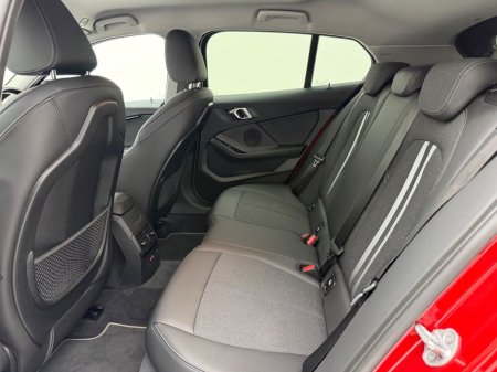 2024 BMW 1-Series - photo 18