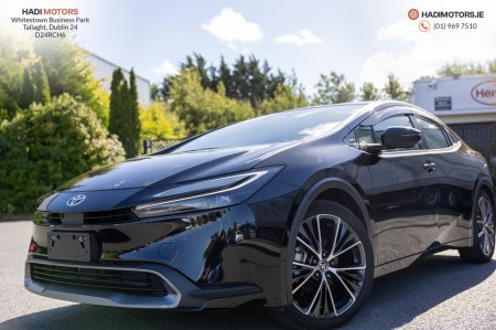 2023 Toyota Prius - photo 2