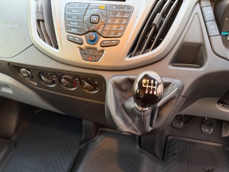 2017 Ford Transit - photo 20