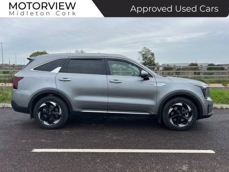 2025 Kia Sorento - photo 2