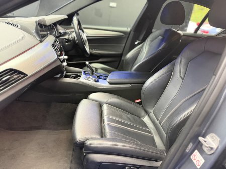 2018 BMW 5-Series - photo 17