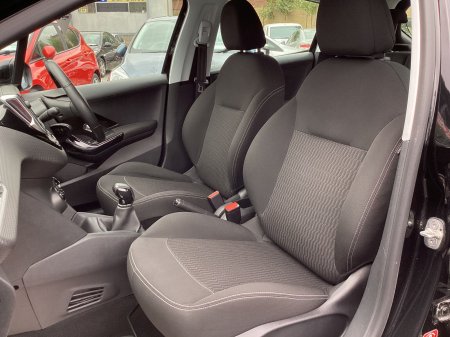 2017 Peugeot 208 - photo 16