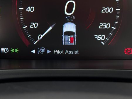 2017 Volvo S90 - photo 28