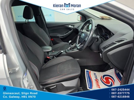 2017 Ford Focus - photo 15