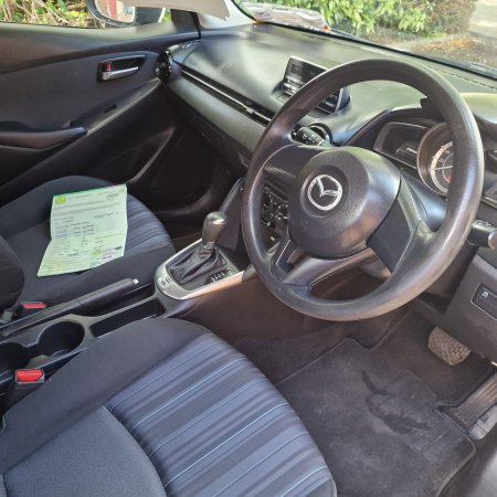2016 Mazda Demio - photo 10