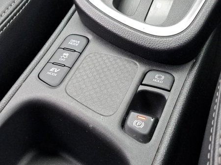 2023 Toyota Yaris Cross - photo 28