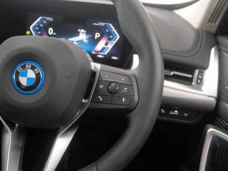 2026 BMW iX1 - photo 18