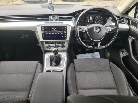2019 Volkswagen Passat - photo 7