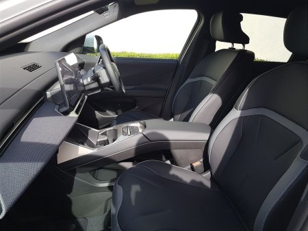 2026 BMW iX3 - photo 7