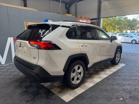 2021 Toyota RAV4 - photo 3