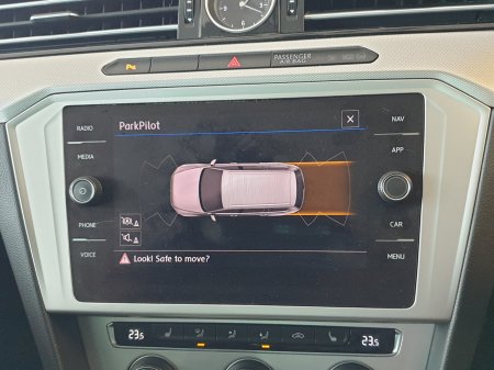 2018 Volkswagen Passat - photo 12