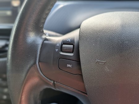 2017 Peugeot 2008 - photo 16