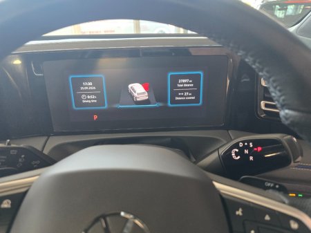 2025 Volkswagen Tiguan - photo 16