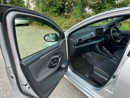2020 Toyota Yaris - photo 17