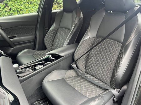 2023 Toyota C-HR - photo 6