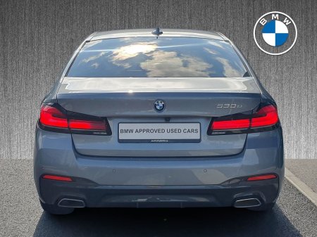 2023 BMW 5-Series - photo 15