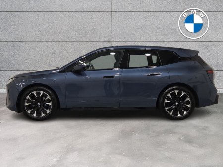 2025 BMW iX - photo 3