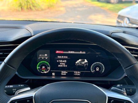 2023 Audi Q8 e-tron - photo 17