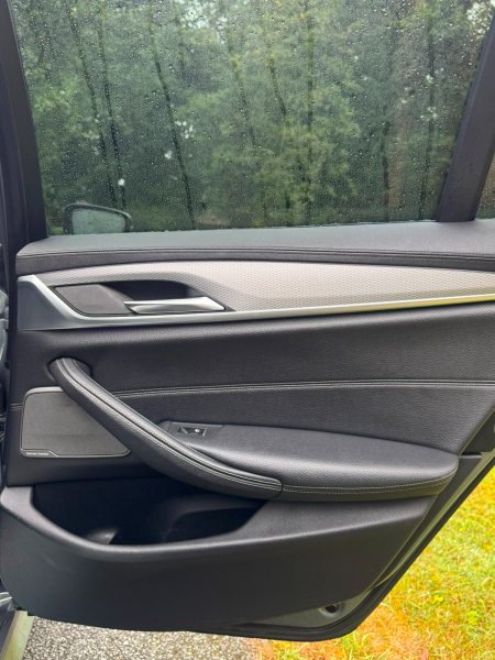 2017 BMW 5-Series - photo 19