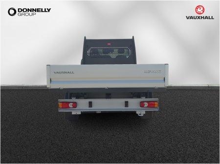 2026 Vauxhall Movano - photo 10