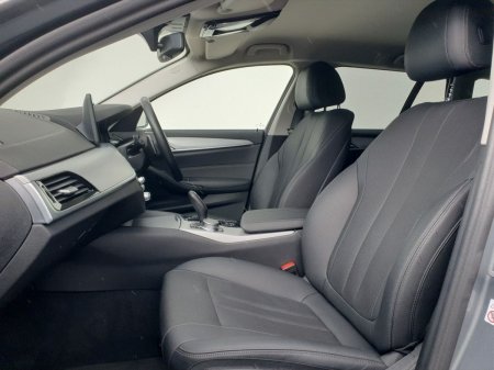 2024 BMW 5-Series - photo 7