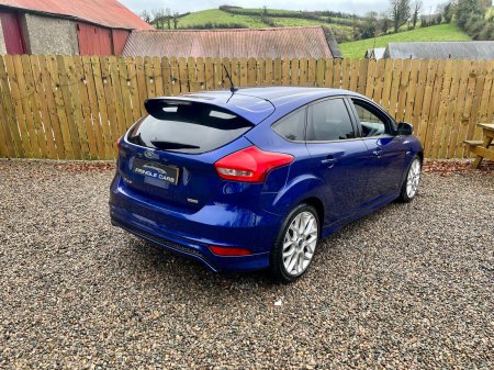 2018 Ford Focus - photo 16