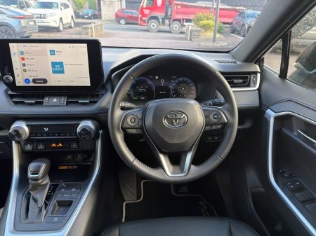 2025 Toyota RAV4 - photo 9