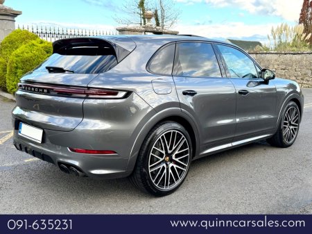 2024 Porsche Cayenne - photo 3