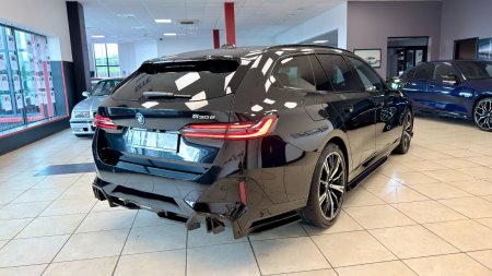 2026 BMW 5-Series - photo 24