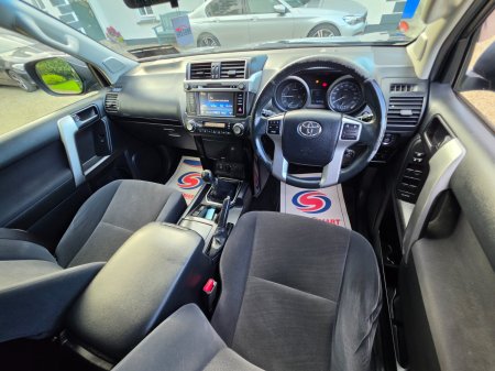 2016 Toyota Land Cruiser - photo 16