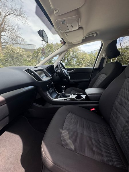 2016 Ford Galaxy - photo 17