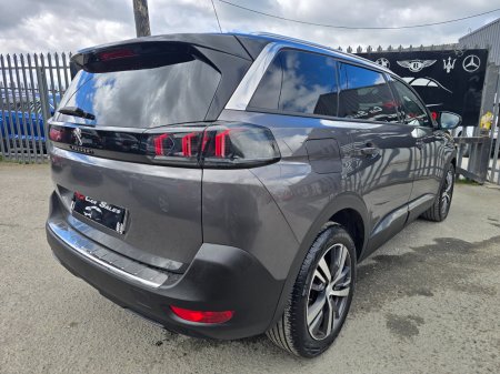 2022 Peugeot 5008 - photo 9