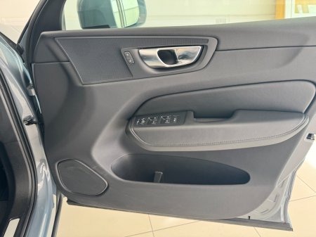 2024 Volvo XC60 - photo 19