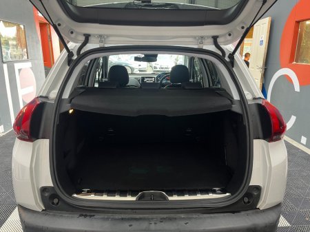 2017 Peugeot 2008 - photo 7