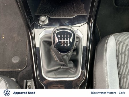 2024 Volkswagen T-Roc - photo 22
