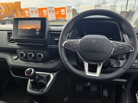 2026 Renault Trafic - photo 13