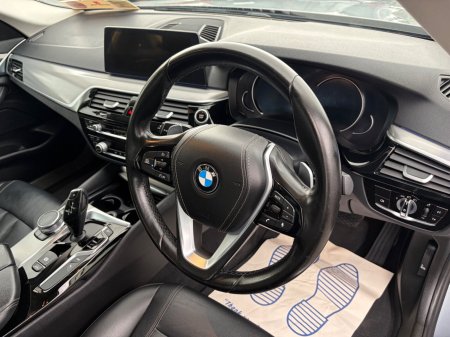 2018 BMW 5-Series - photo 10