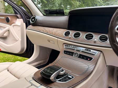 2019 Mercedes-Benz E-Class - photo 26