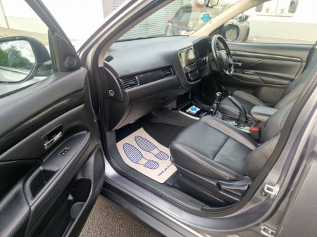 2017 Mitsubishi Outlander - photo 7