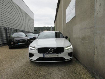 2022 Volvo V60 - photo 2