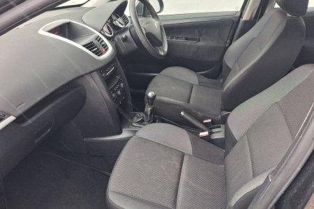 2009 Peugeot 207 - photo 6