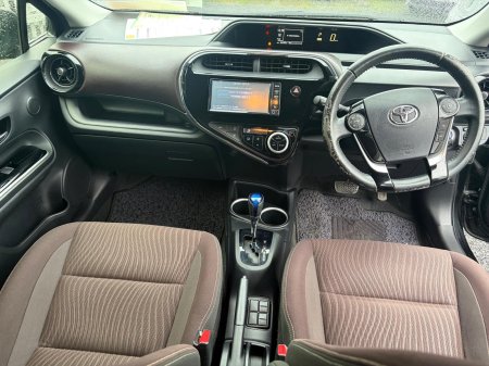 2017 Toyota Aqua - photo 29