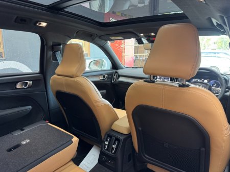 2022 Volvo XC40 - photo 18