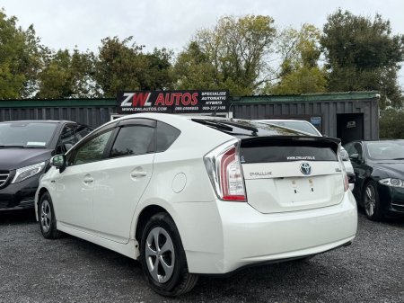 2014 Toyota Prius - photo 7