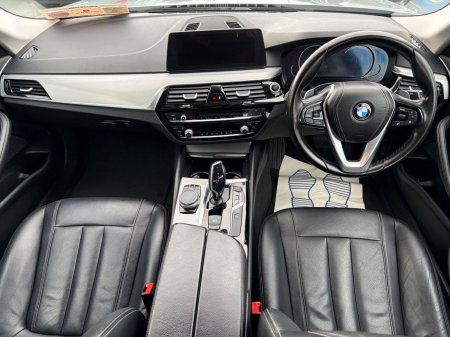 2018 BMW 5-Series - photo 2