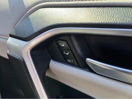 2020 Toyota RAV4 - photo 14